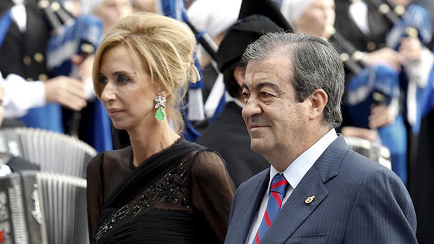 El entorno de Álvarez-Cascos niega su divorcio de María Porto - La Nueva  España