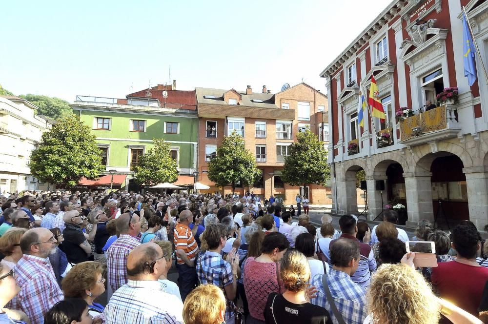 Pregón de Víctor Manuel en Mieres.