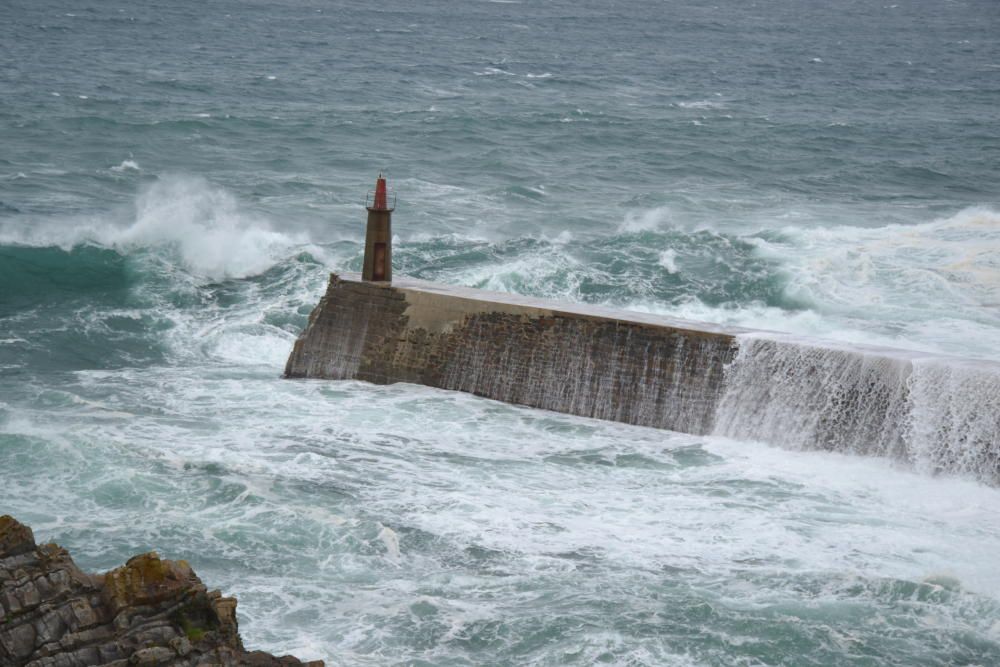 Temporal marítimo en Viavélez