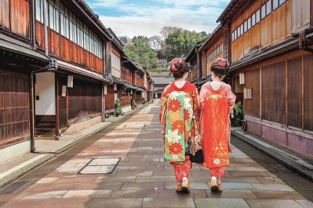 Geishas en Japón, país destino de cruceros Princess.