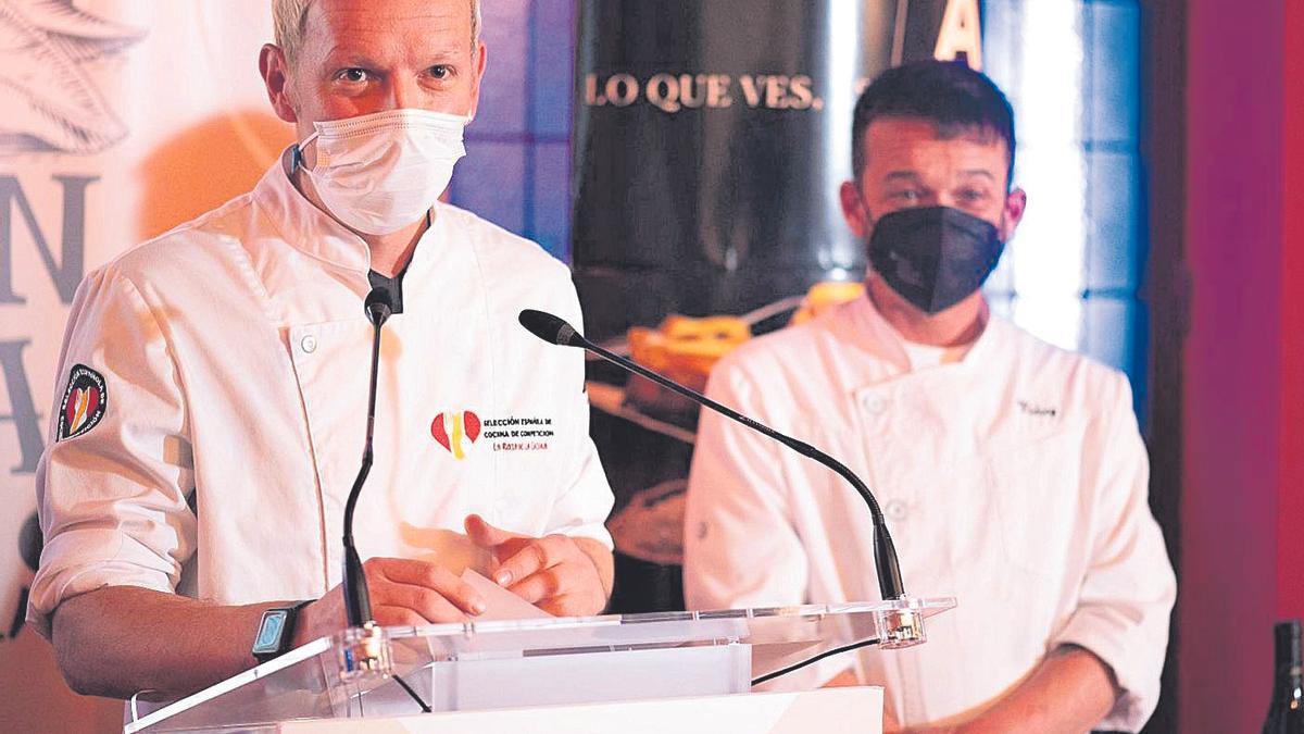 Toño Rodríguez y Diego Herrero, dos cocineros oscenses que participan en el proyecto.