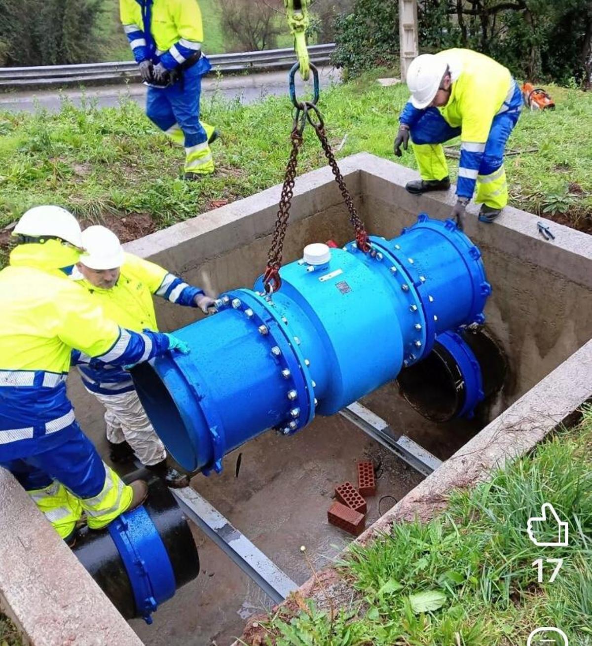 Trabajadores de la EMA.