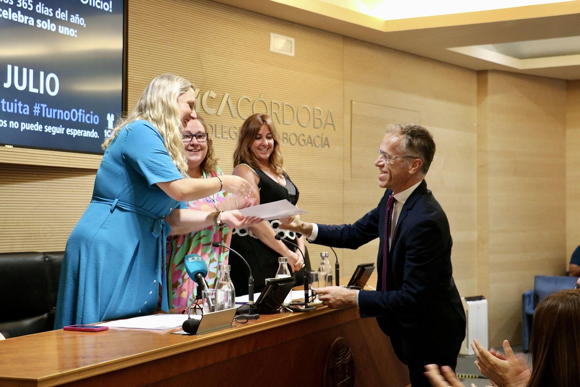 El Colegio de Abogacía honra 25 años de turno de oficio, en imágenes