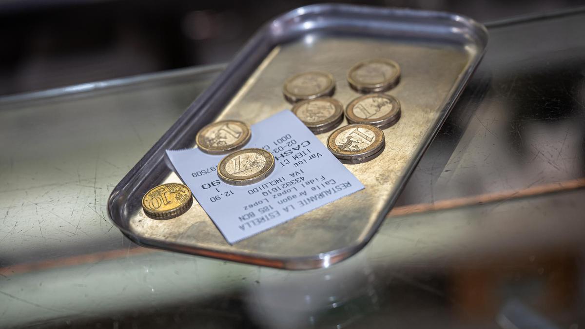 Cuánto dinero se puede tener en casa.