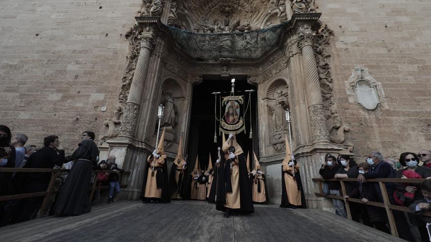 Semana Santa en Palma: expectación en la procesión del Santo Entierro