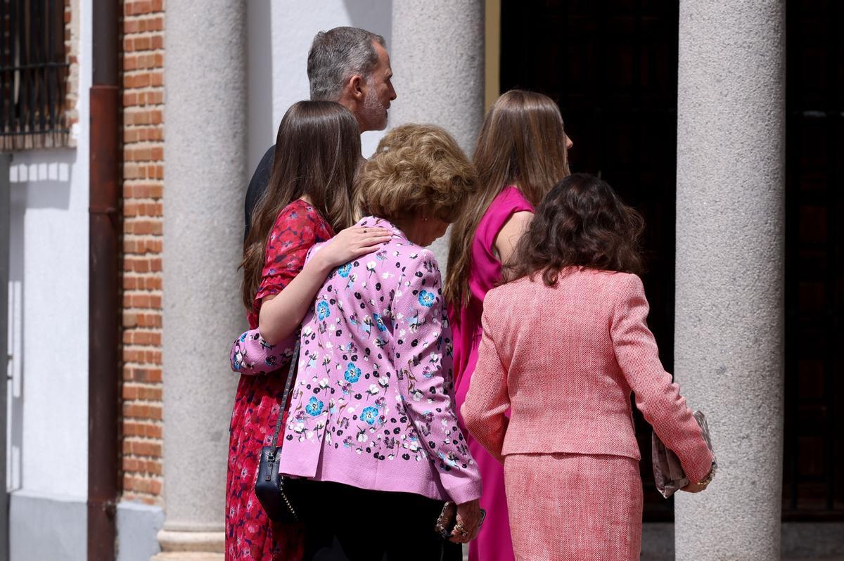 La infanta Sofía recibe la confirmación