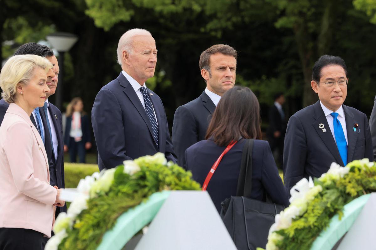 Los líderes del G7 visitan el Memorial Park para las víctimas de la bomba atómica en Hiroshima, entre protestas