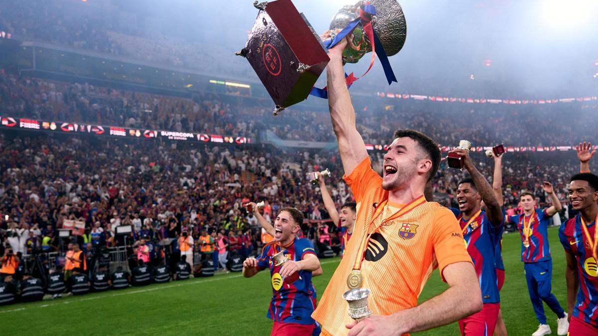 La broma entre Joan Garcia y Gerard Martín: "Hoy no ha hecho falta empujarlo"