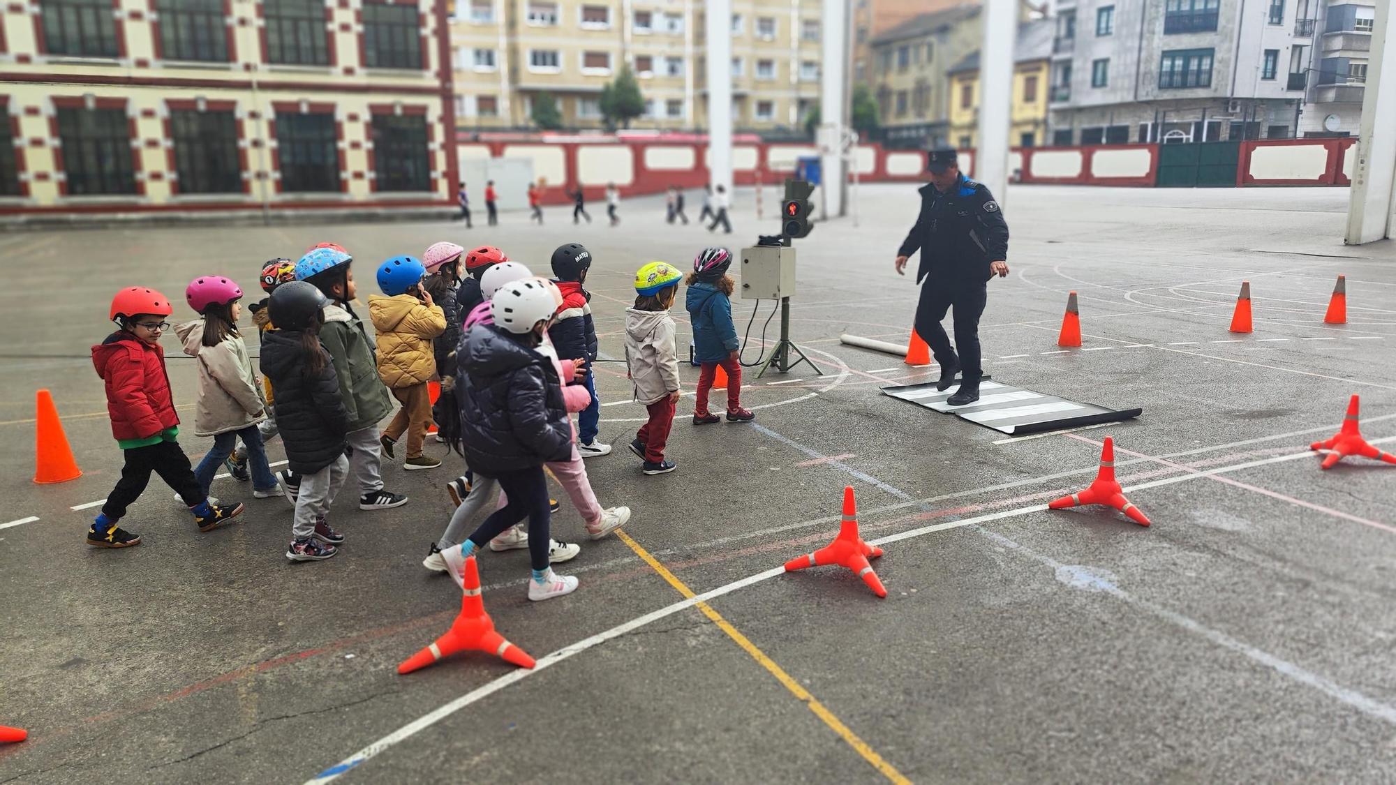 Los niños de Liceo se apuntan a la Seguridad Vial