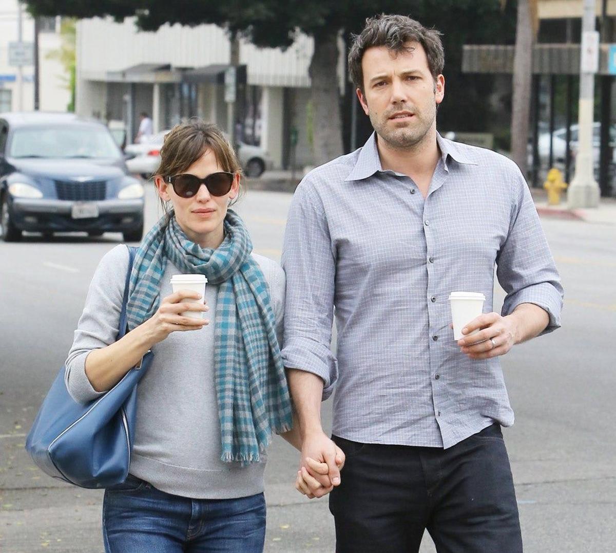 Ben Affleck y Jennifer Garner de la mano