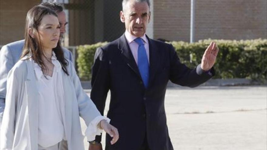 El juez impone una fianza de 200.000 euros a la hija de Conde