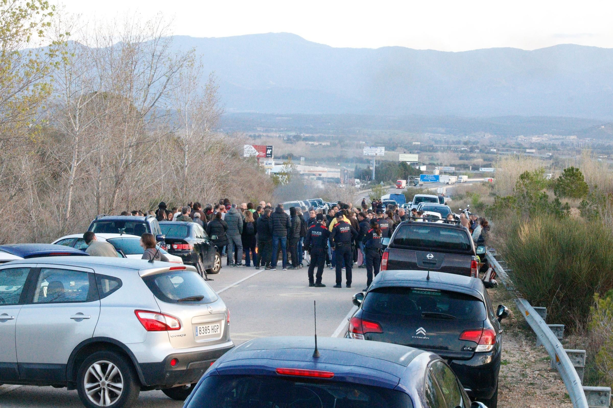 Els funcionaris tornen a bloquejar els accessos a la presó del Puig de les Basses