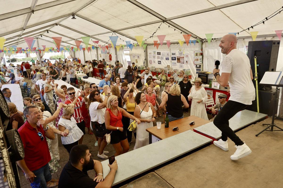 Un momento de las pasadas fiestas de San Nicolás, en El Coto.