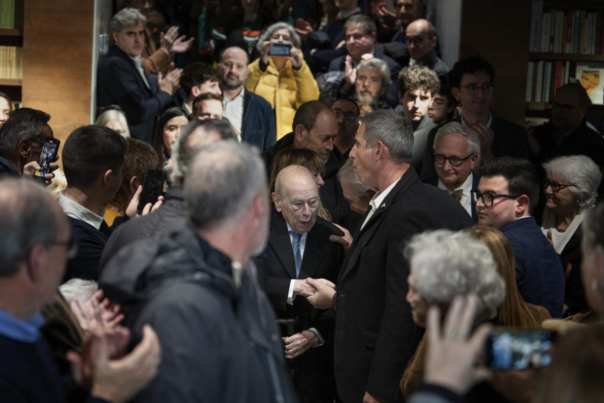 Jordi Pujol en la presentación de una reedición de Dels turons a laltra banda del riu