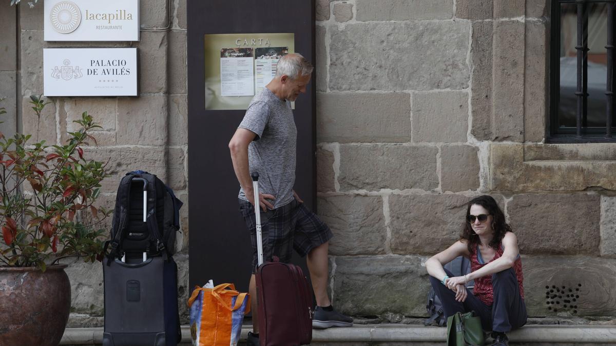 Turistas en Avilés.
