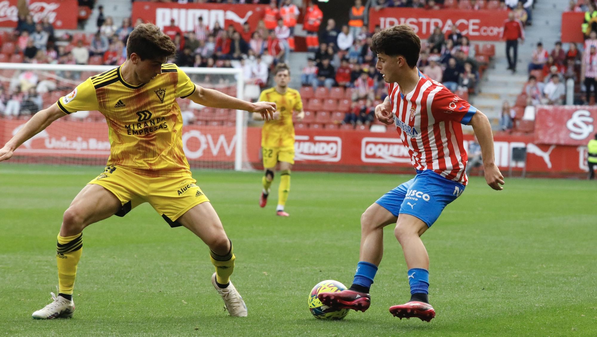 En imágenes: Así fue el partido entre Sporting y Mirandés en El Molinón