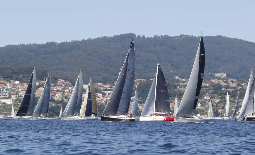 El barco de Julio Rodríguez entra en la lucha por el título en  ORC1 - Dominio de "Bosch Service" en ORC2.