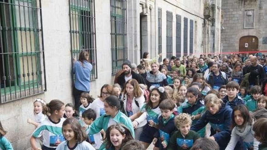 Cuatro colegios corren contra la leucemia infantil