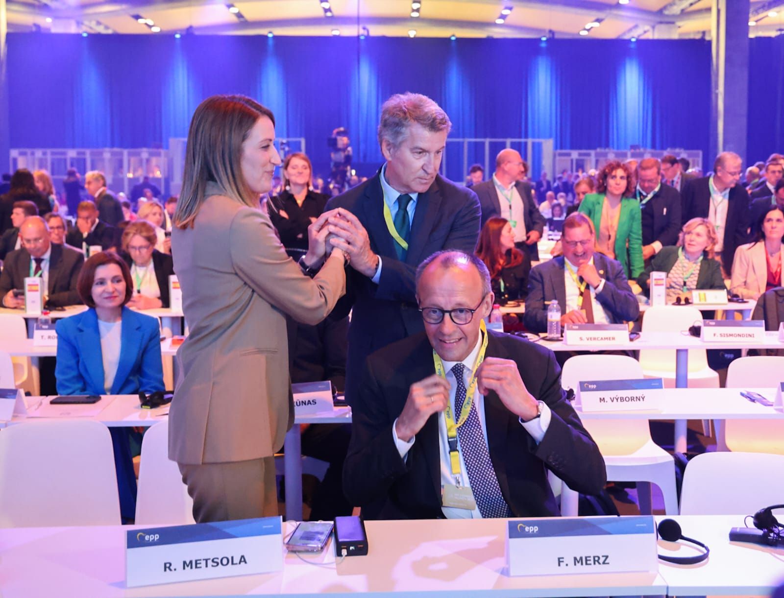 La primera jornada del congreso del PPE en València, en imágenes