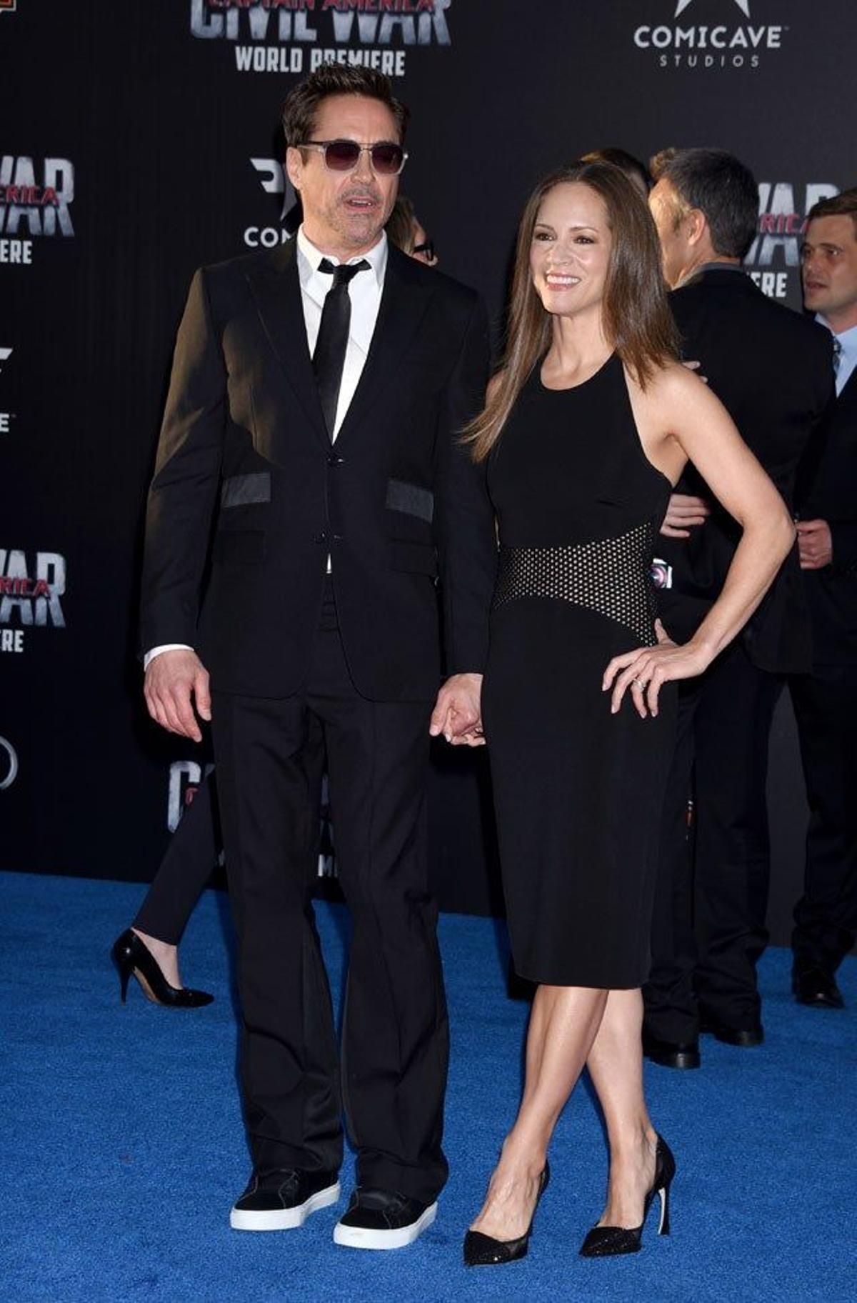 Robert Downey Jr. y Susan Levin, en la première de Capitán América: Civil War en Los Ángeles.