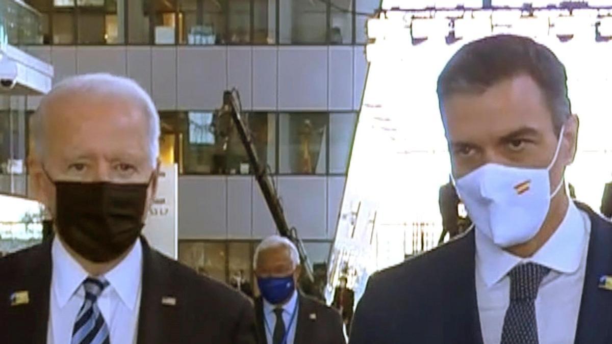Pedro Sánchez, con Joe Biden en la pasada cumbre de la OTAN en Bruselas.