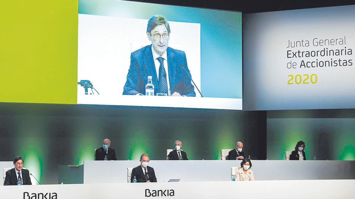 Bankia destaca las beneficios de la fusión con CaixaBank para sus ...
