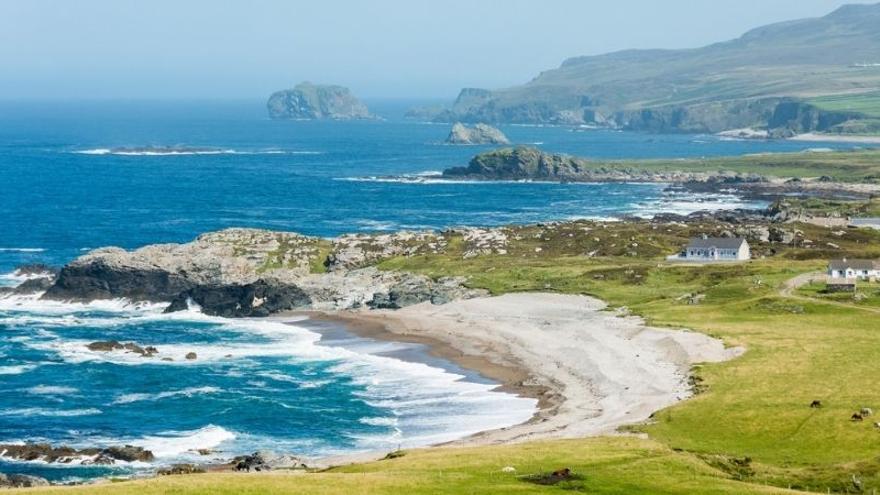 Imagen de la costa de Donegal, Irlanda.