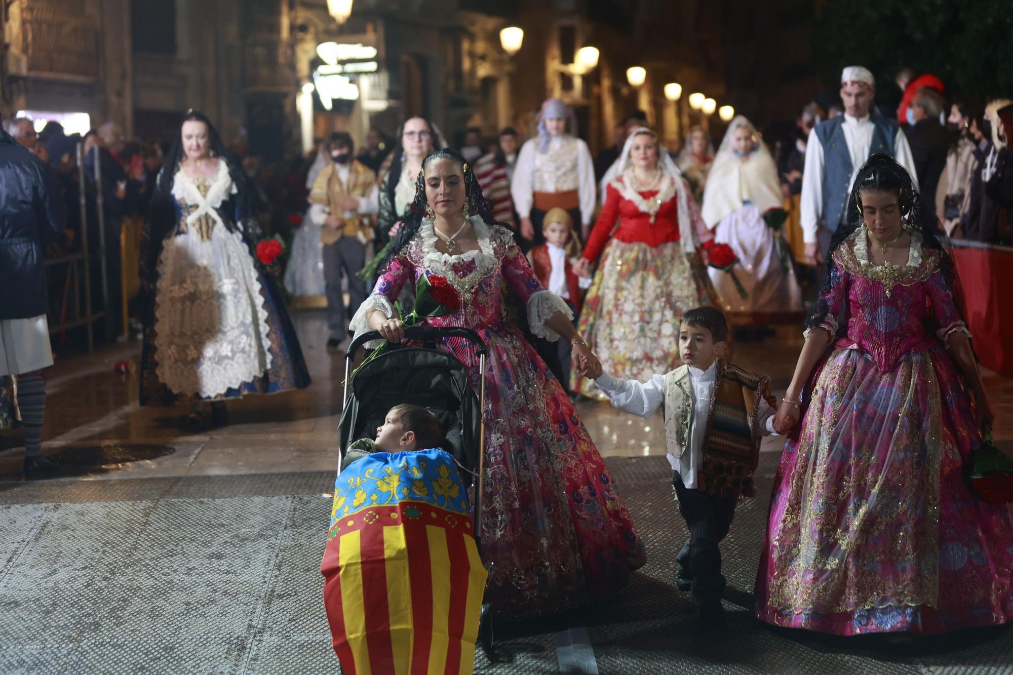 Búscate en la Ofrenda por la calle Quart (entre 22.00 y 23.00 horas)