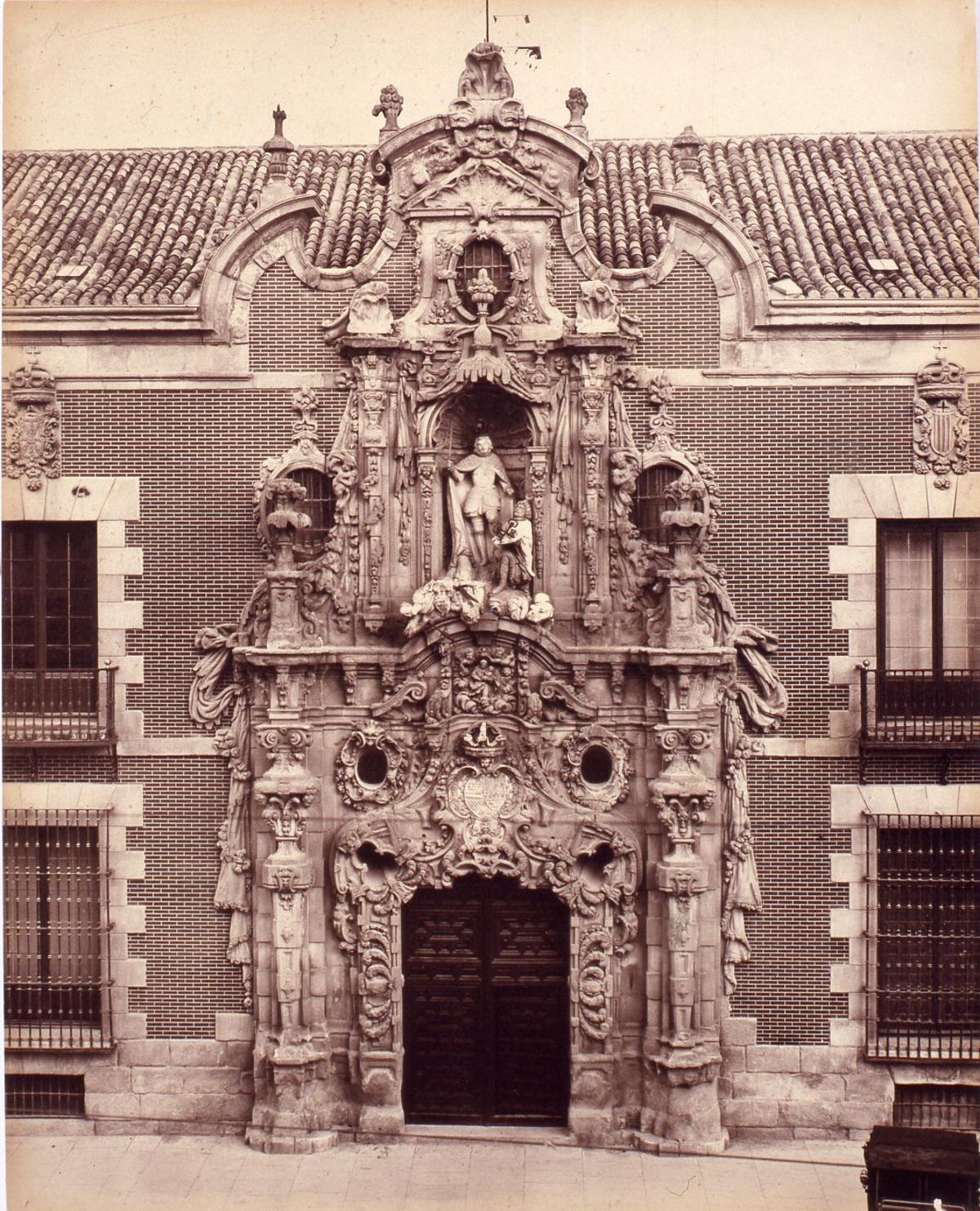 Portada del Hospicio, 1935. El actual Museo de Historia de Madrid