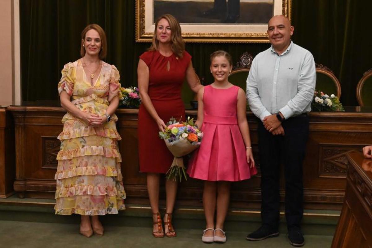 La recepción en el Ayuntamiento de Castelló a las nuevas reinas y damas de la ciudad La recepción en el Ayuntamiento de Castelló a las nuevas reinas y damas de la ciudad