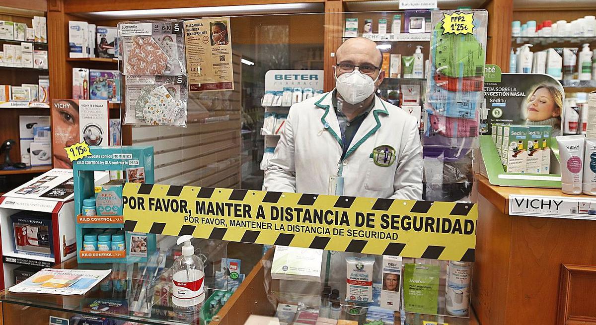 Más de cien años tras el mostrador