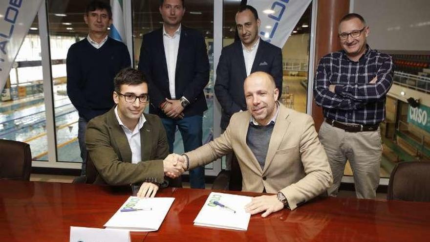 Acuerdo de colaboración entre el Santa Olaya y la firma Vitaldent