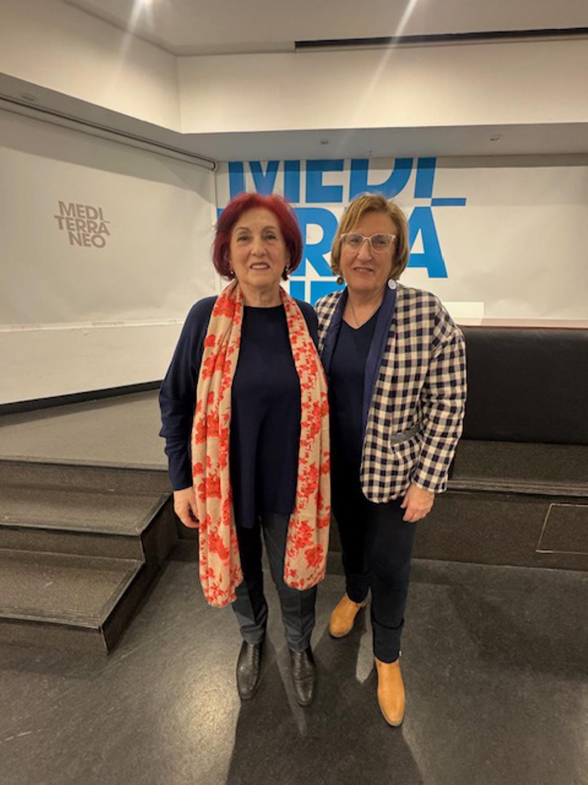 Isabel y su hermana Ana Barceló Chico, portavoz del PSOE en el Ayuntamiento de Alicante.