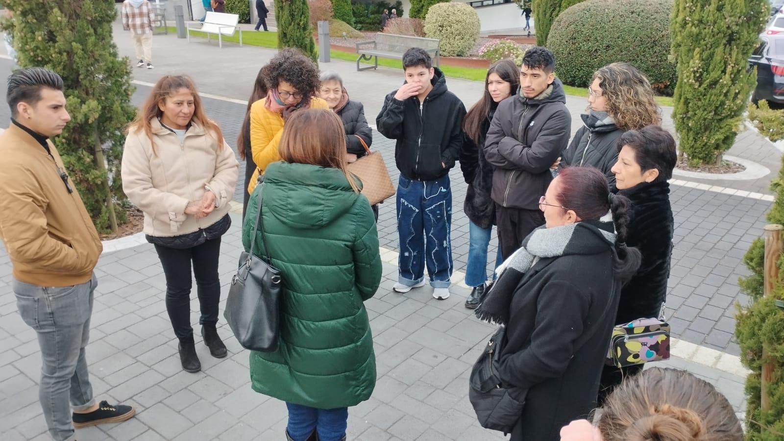 EN IMÁGENES: Familiares y amigos despiden a Leónidas Labord, el cuidador ecuatoriano apuñalado en La Corredoria