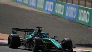 Fernando Alonso arranca con Aston Martin en Baréin