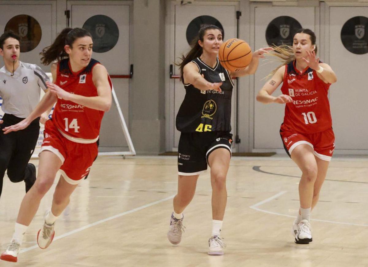 Será el tercer partido consecutivo para las vilagarcianas en casa. | IÑAKI ABELLA