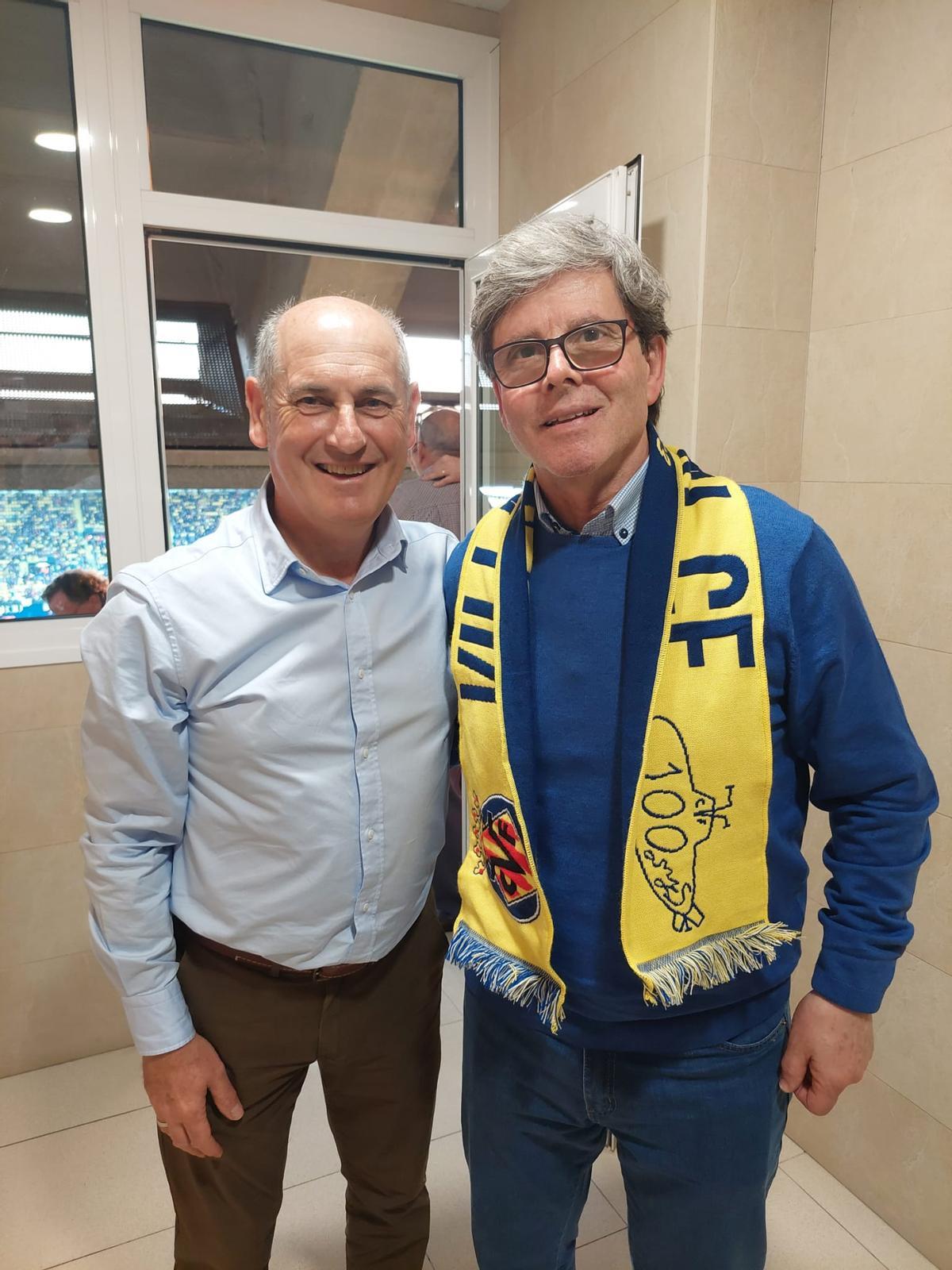 Honorio Gómez, a la izquierda de la imagen, en un acto del centenario del Villarreal CF.