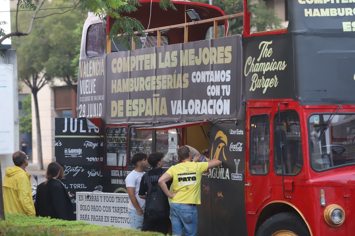 Los cordobeses llenan The Champions Burger