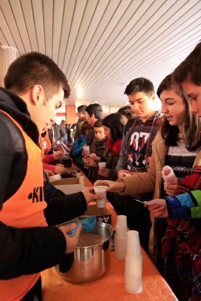 Chocolatada solidaria de alumnos de La Vaguada