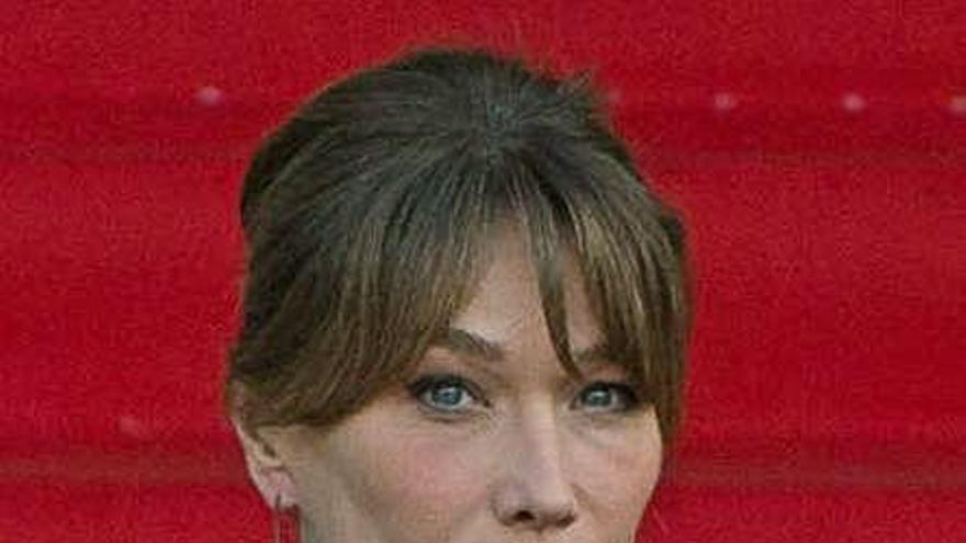 Carla Bruni.