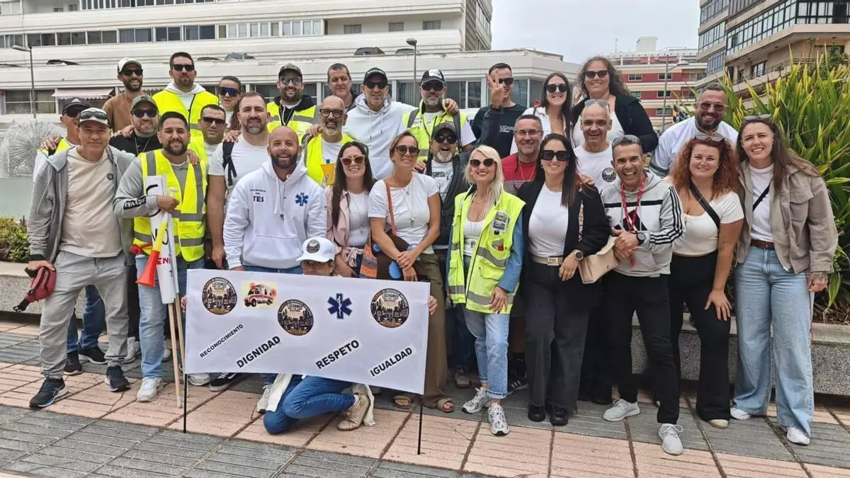Los técnicos en emergencias sanitarias se movilizan en Gran Canaria para exigir más recursos y reconocimiento profesional
