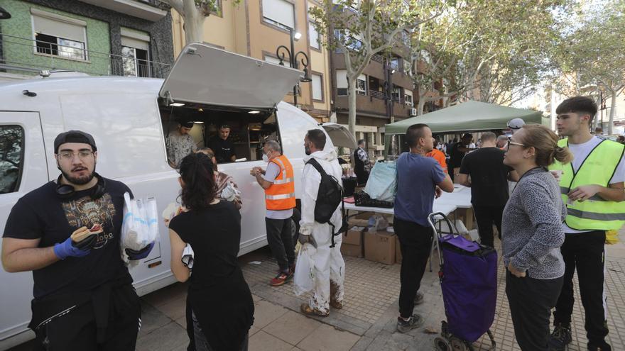 Un catering de Granada reparte más de 5.500 raciones diarias en Aldaia