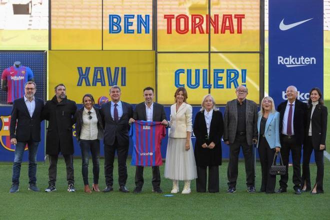 La presentación de Xavi Hernández, en imágenes