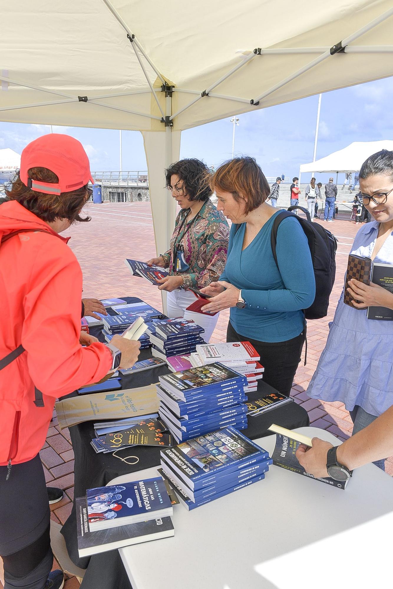 Fiesta de las Matemáticas y el Libro en la Plaza de la Puntilla