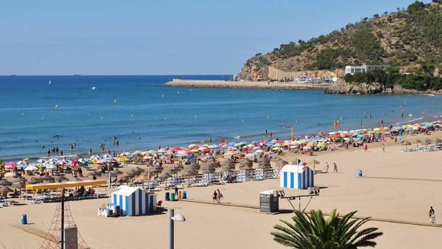 Orpesa plantea adecuar la playa de la Concha para la práctica del surf