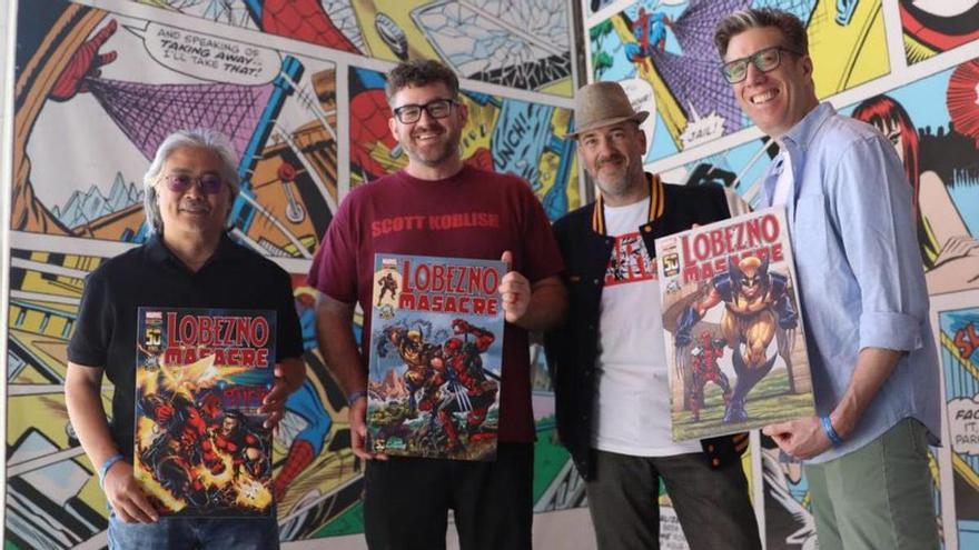 Desde la izquierda, Whilce Portacio, Scott Koblish, Pepe Caldelas, director del área cómic de Metrópoli, y Todd Nauck.
