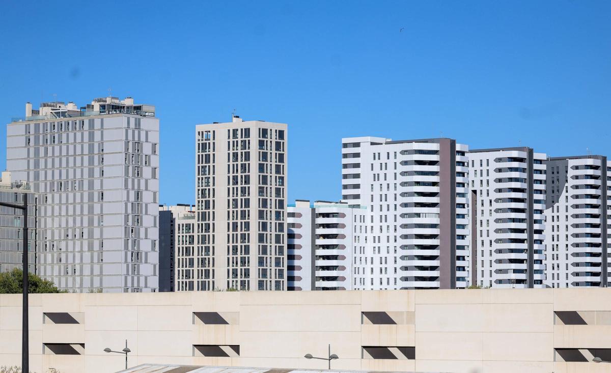 Edificios de vivienda en el PAI de Malilla.