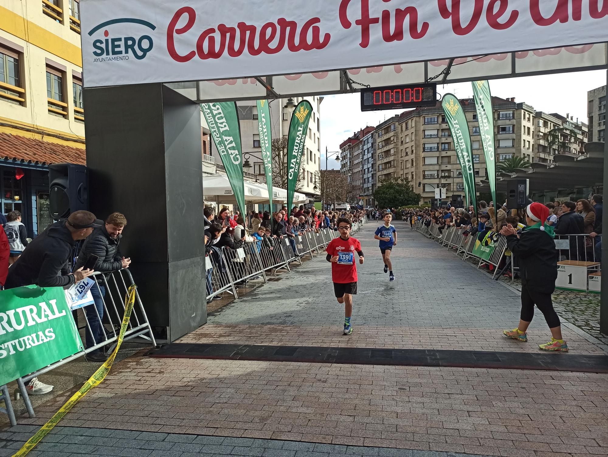 Casi 1.500 participantes disputan la carrera de Fin de Año de Pola de Siero