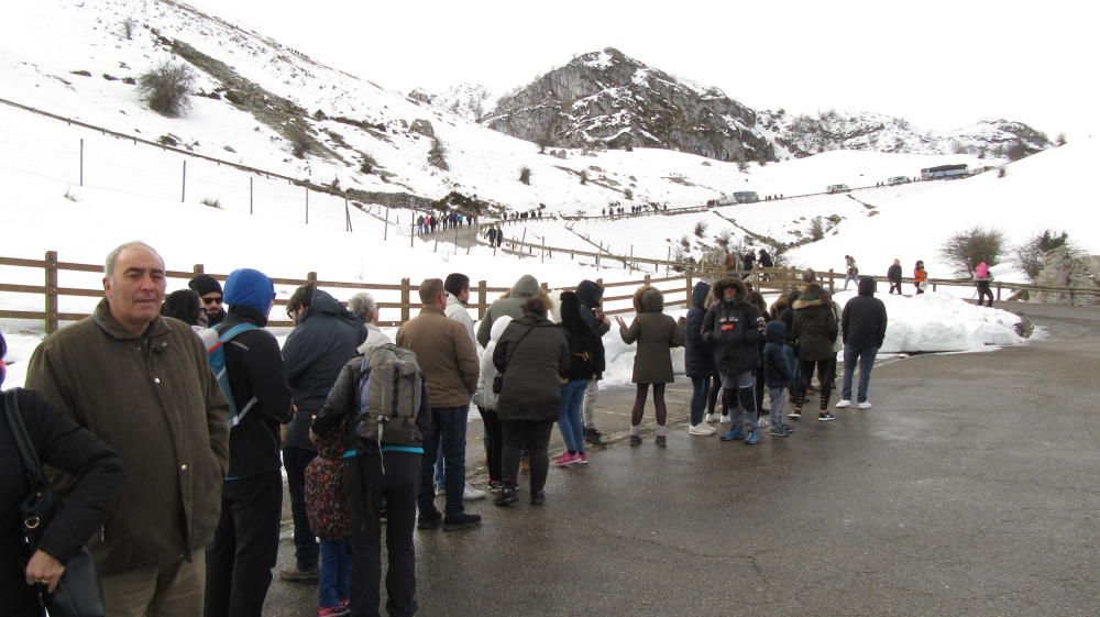 Los Lagos, llenos en Viernes Santo