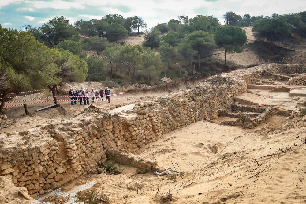 Ruta por los yacimientos arqueológicos de Guardama